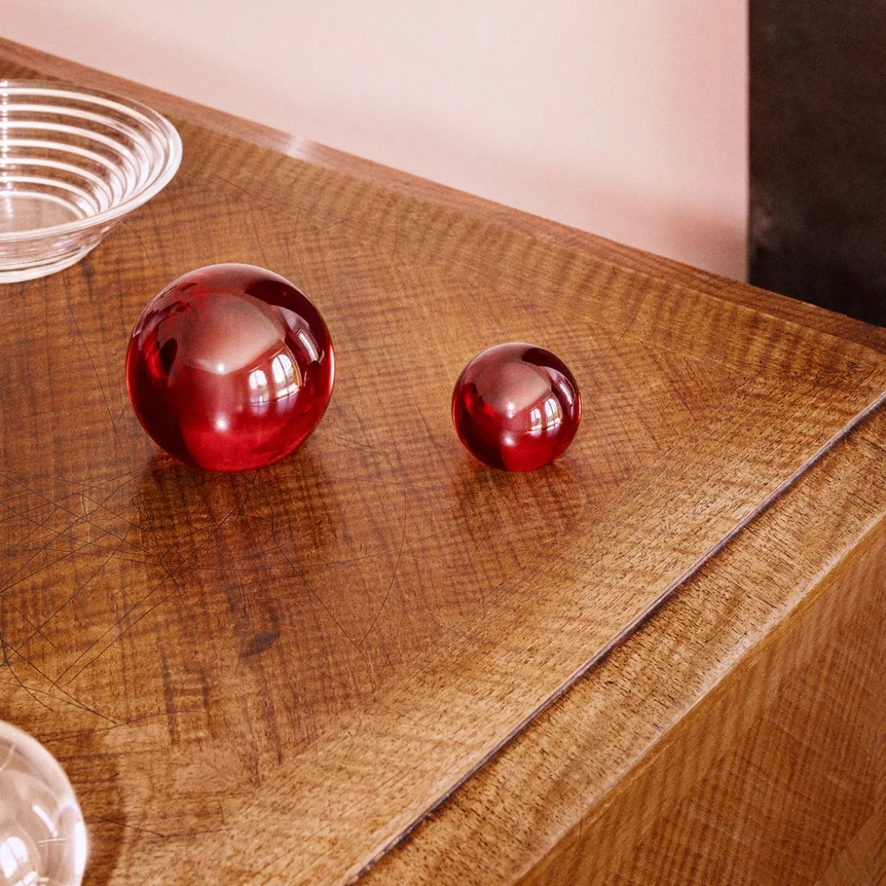 Lasipallo 8cm karmiininpunainen