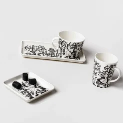 Lautanen neliö 12x12cm musta