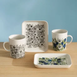 Lautanen 15x19cm musta