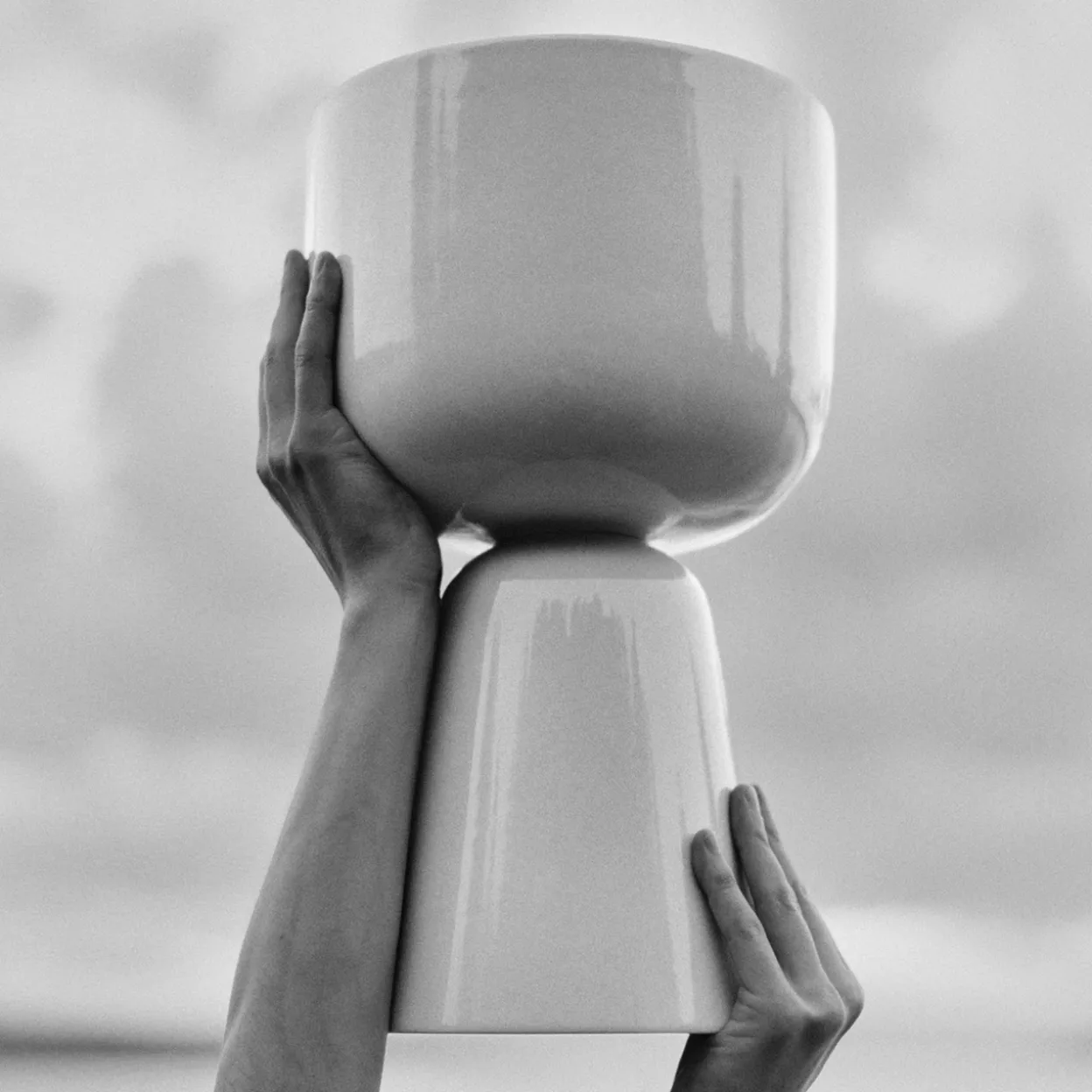 Ruukku valkoinen jalallinen L