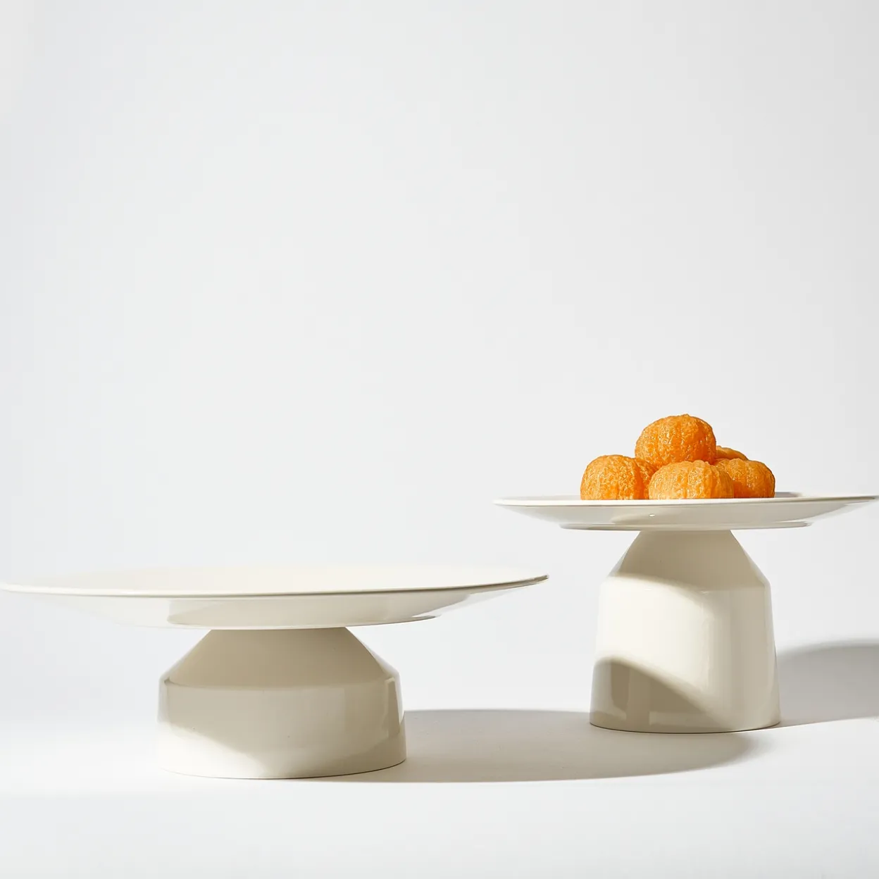 Tarjoiluvati korkea 24x14cm valkoinen